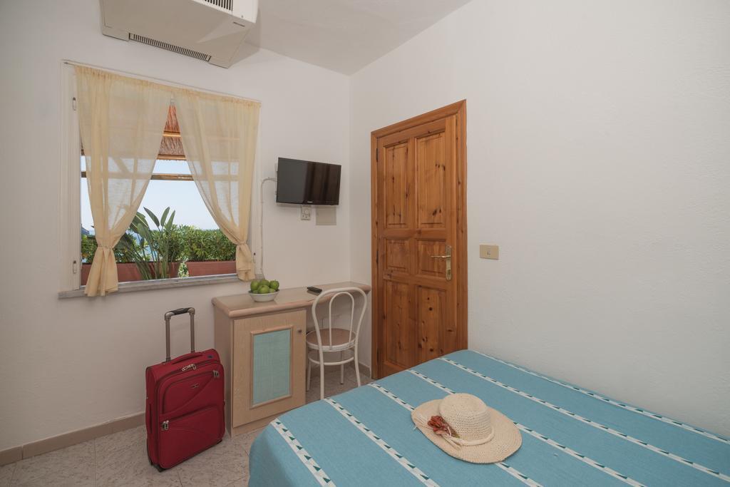 Hotel Casa Del Sole Forio di Ischia Szoba fotó